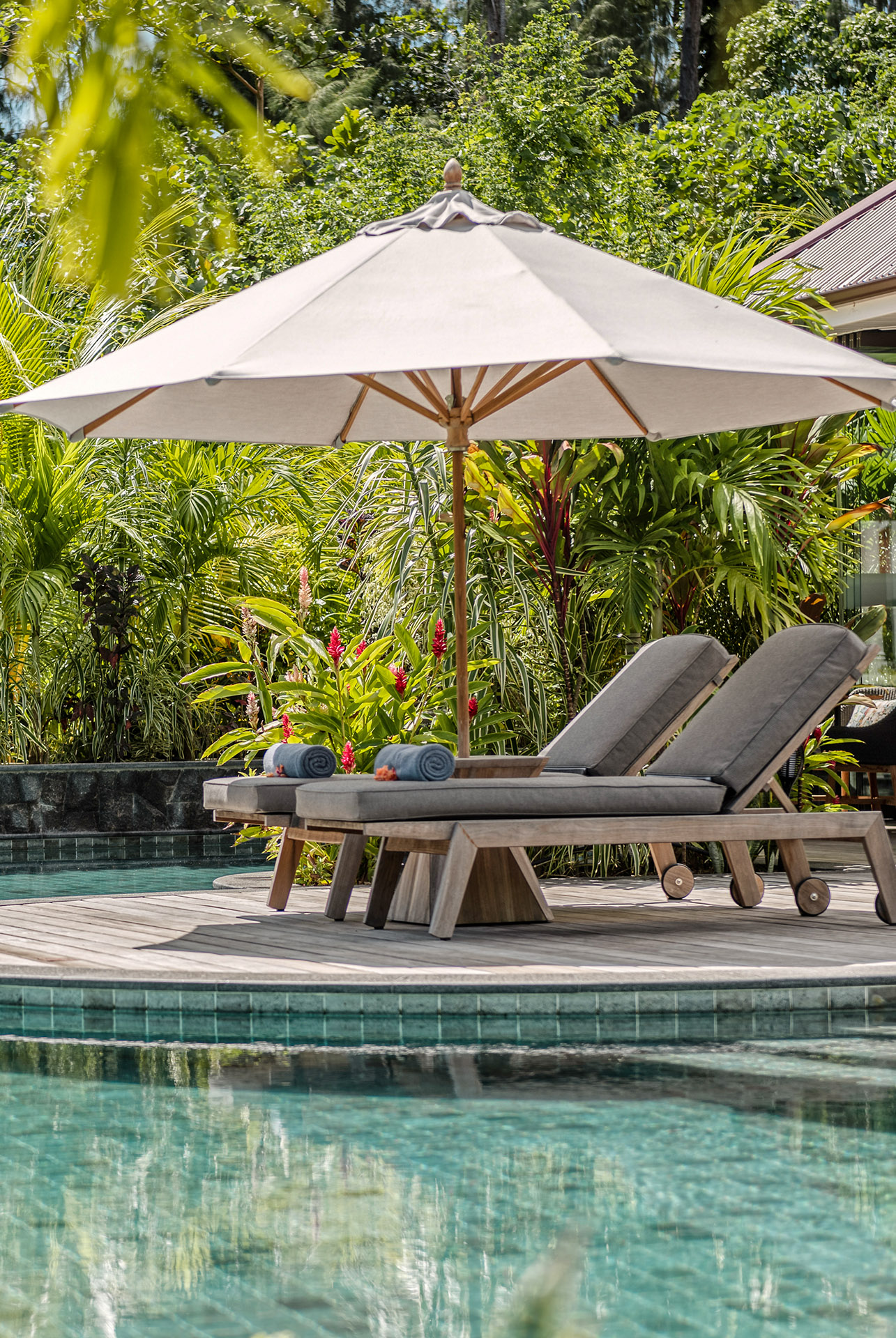 Luxury Villa on Praslin Island, Seychelles_mobile Luxury Villa on Praslin Island, Seychelles_mobile